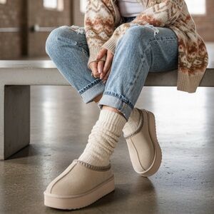 NIB Brand New Very G Platform Faux Fur Cozy Slippers Slides Shoes Cream Nude